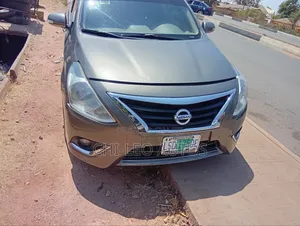 Photo - Nissan Almera 2005 Gray