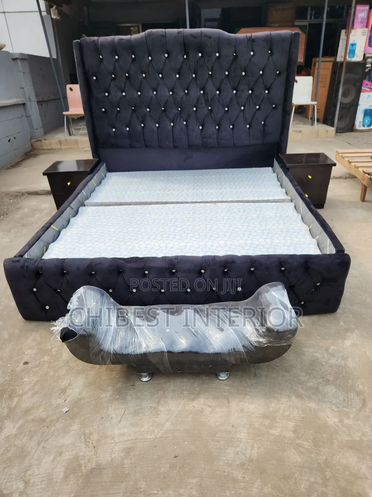 Quality 6by6 Bed Frame With Its Accessories
