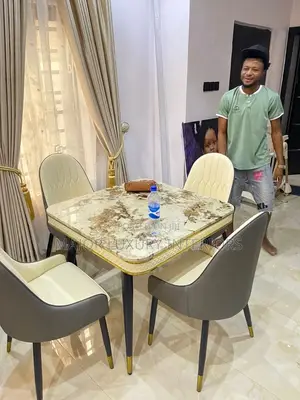 Portable Dining Set 4 Seaters
