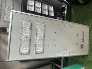 2eyes Industrial Solar Street Light