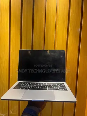 Laptop Apple MacBook Pro 2019 8GB Intel Core I5 SSD 256GB
