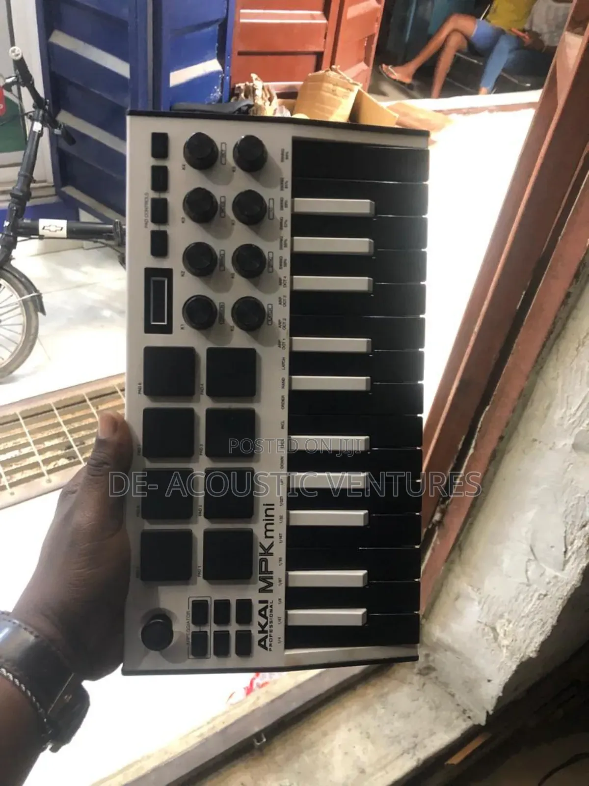 MPK 2 Octave Portable Midi With Pad