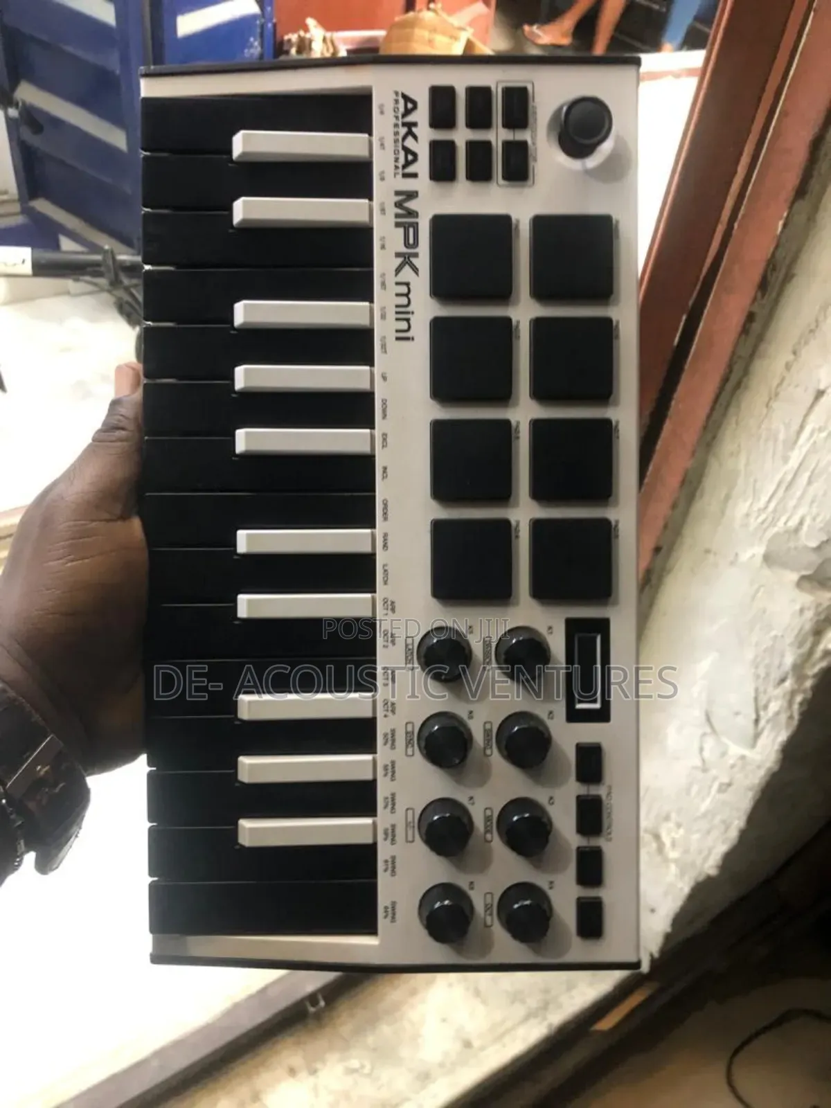 MPK 2 Octave Portable Midi With Pad