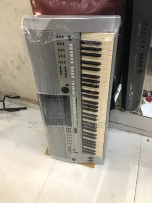 Photo - Direct Uk Used S700 Yamha Keyboard