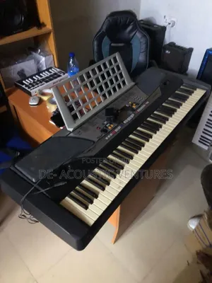 Direct Uk Used 6 Octave Yamaha Keyboard