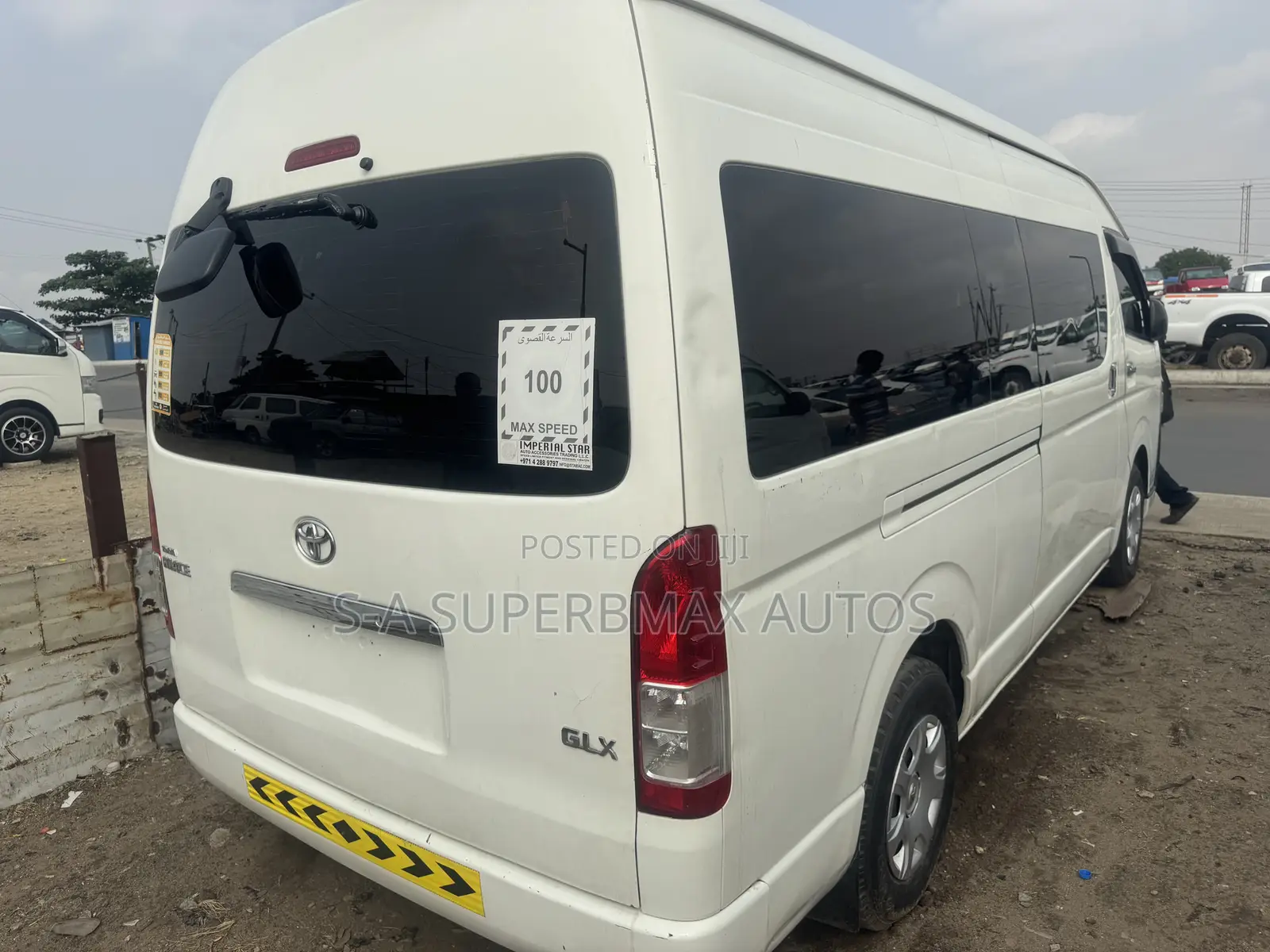 Toyota HiAce 2017 White