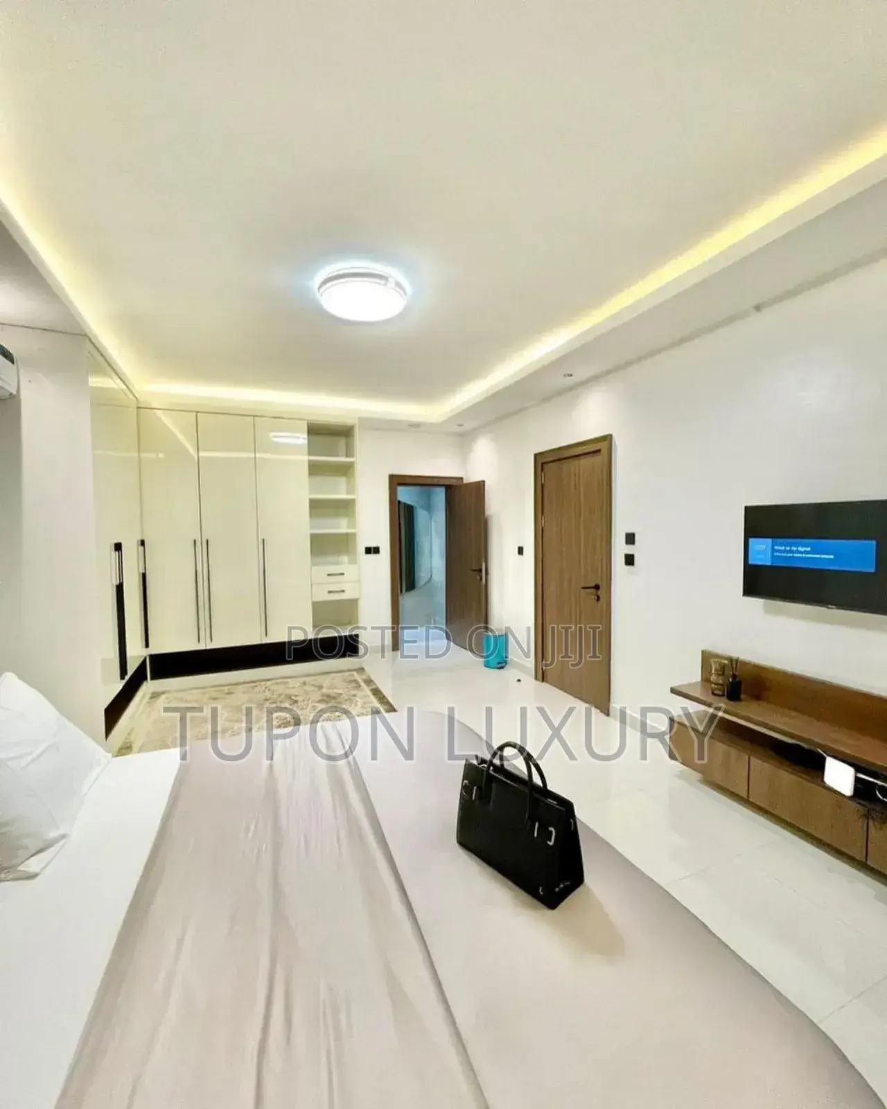 2/3 Bedroom Apartment