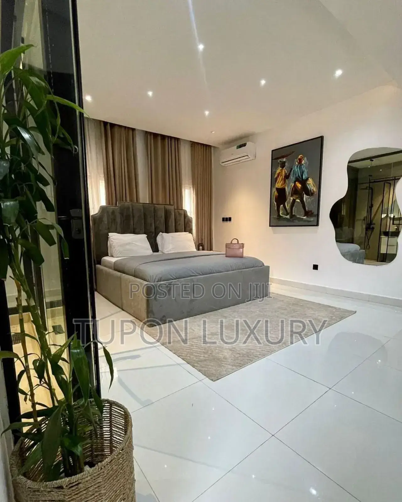 2/3 Bedroom Apartment