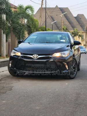 Toyota Camry 2016 Black