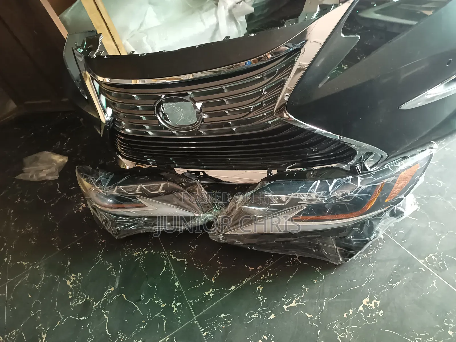 Complete Front Es 350 2018 Available