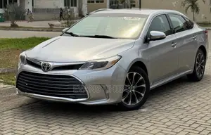 Toyota Avalon XLE FWDSedan (3.6L 6cyl 6A) 2016 Silver