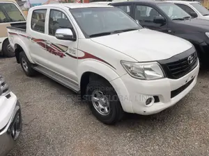 Toyota Hilux 2015 White