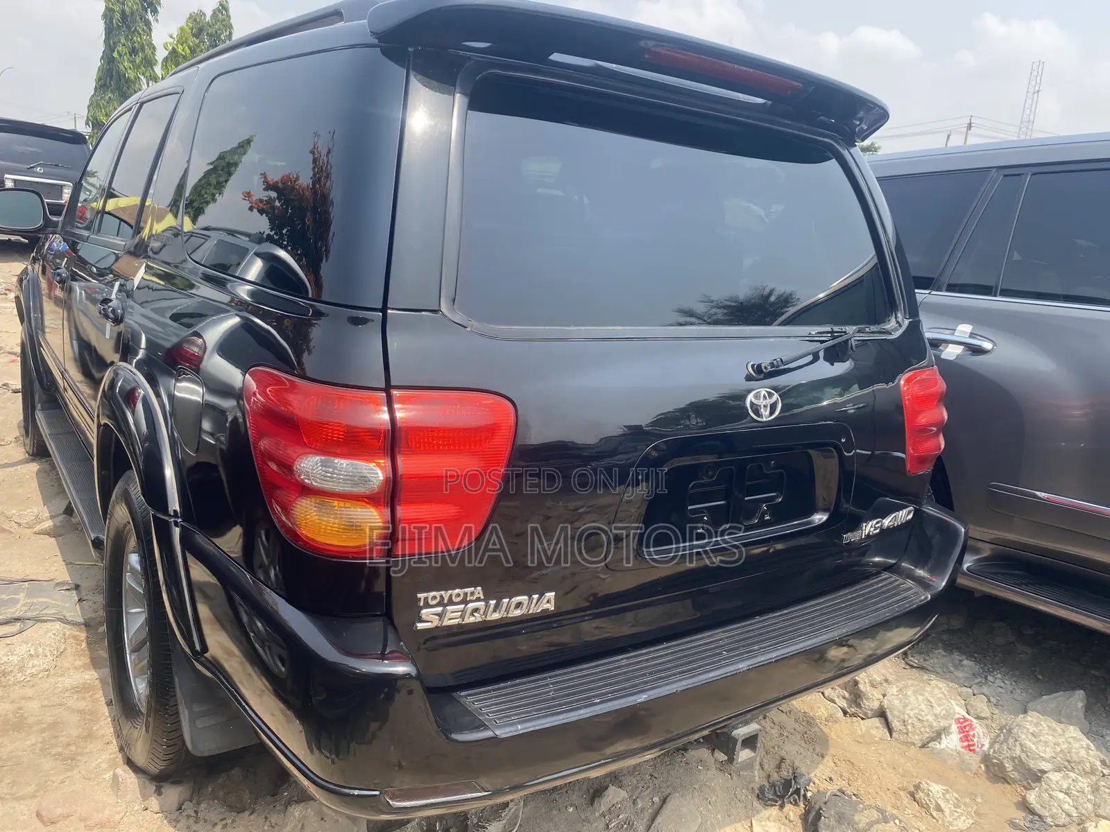 Toyota Sequoia 2004 Black