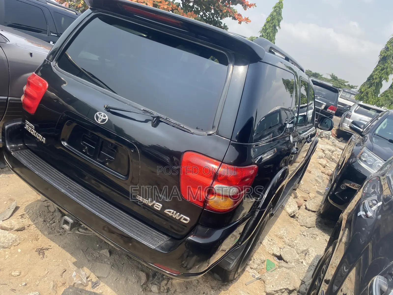 Toyota Sequoia 2004 Black