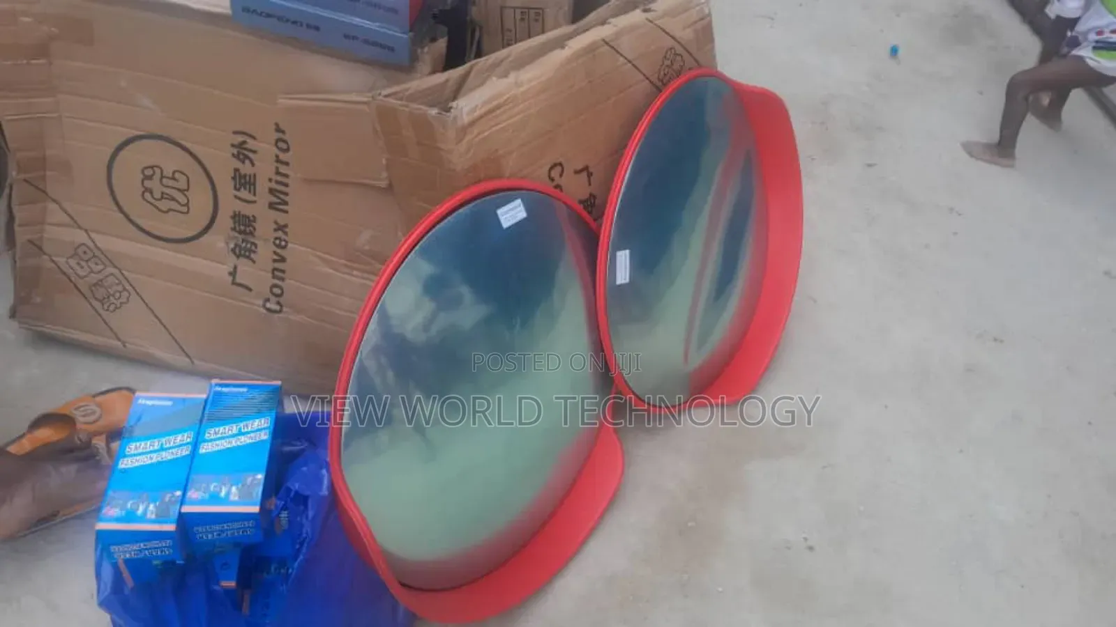 Convex Mirror
