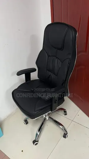 Quality Leather Executive Office Swivel Chair