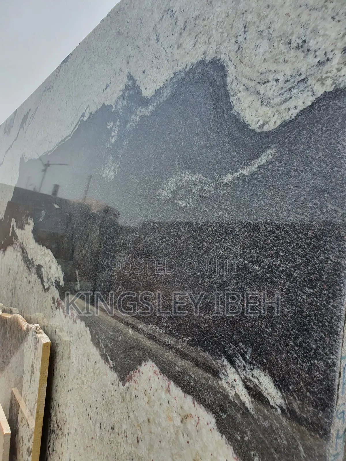 Carrara White Wave Granite for Staircase