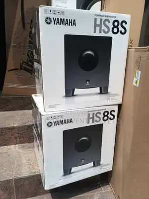 Yamaha Powered Sub Woofer Hs8s