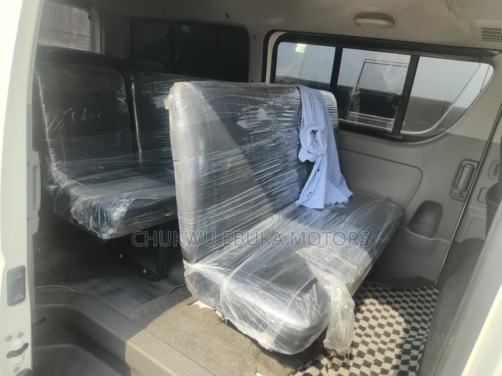 Toyota HiAce 2014 White