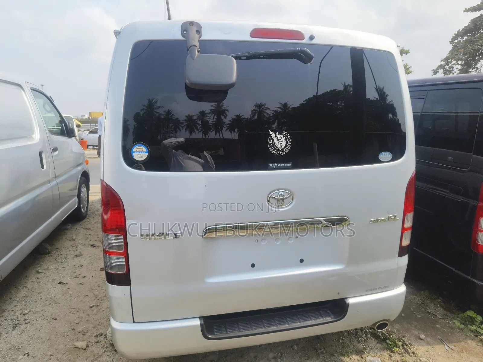 Toyota HiAce 2014 Silver