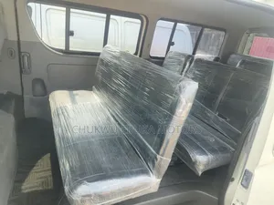 Toyota HiAce 2014 White