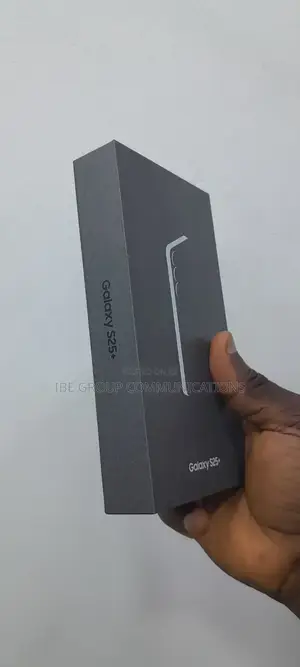 New Samsung Galaxy S25+ 512 GB