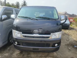 Toyota HiAce 2015 Grey