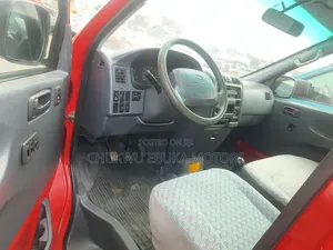 Toyota HiAce 2004 Red