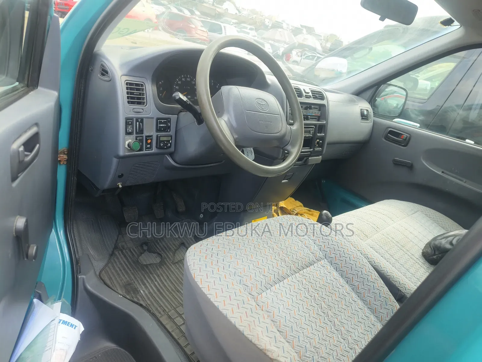 Toyota HiAce 2004 Blue