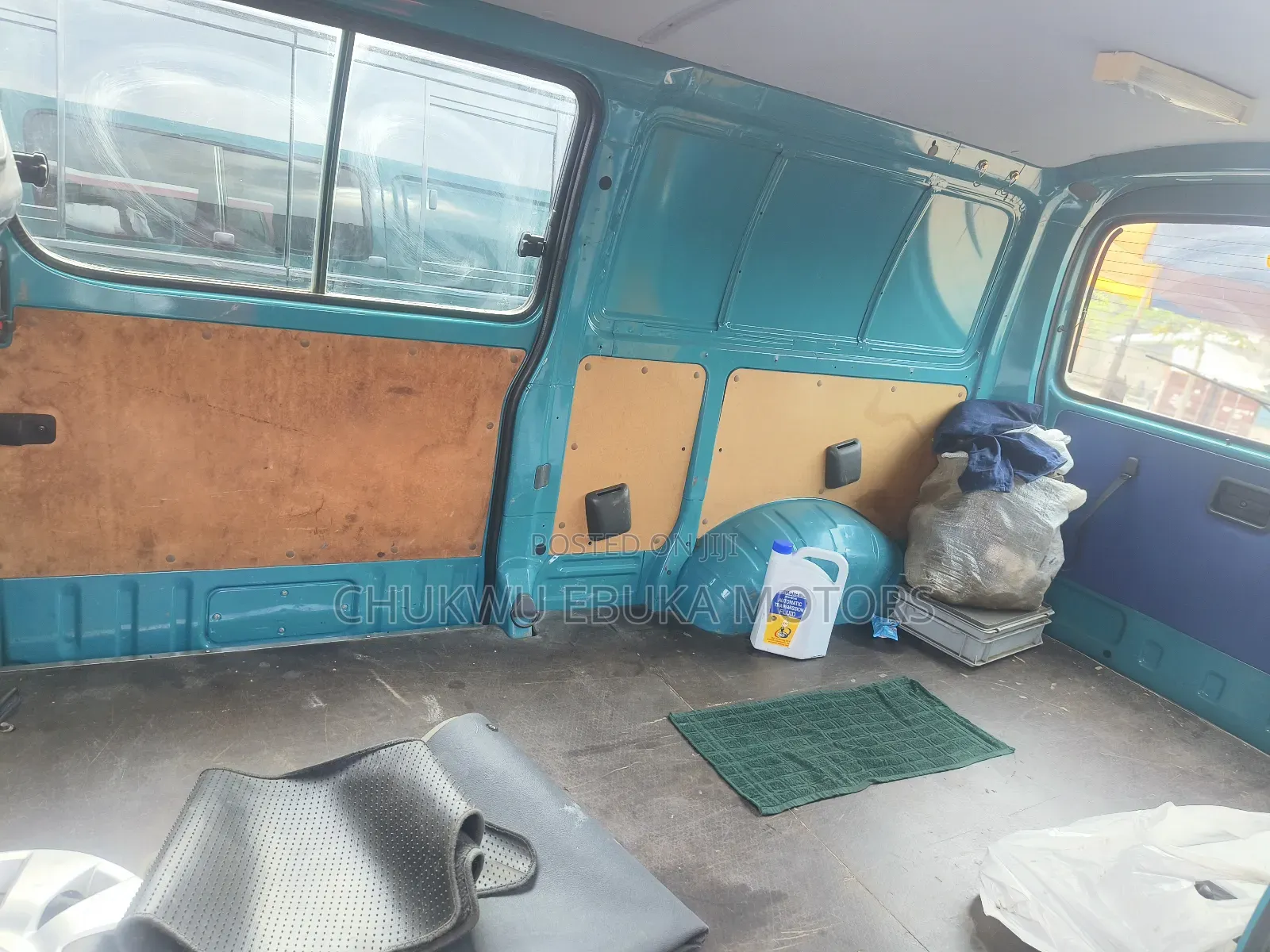 Toyota HiAce 2004 Blue