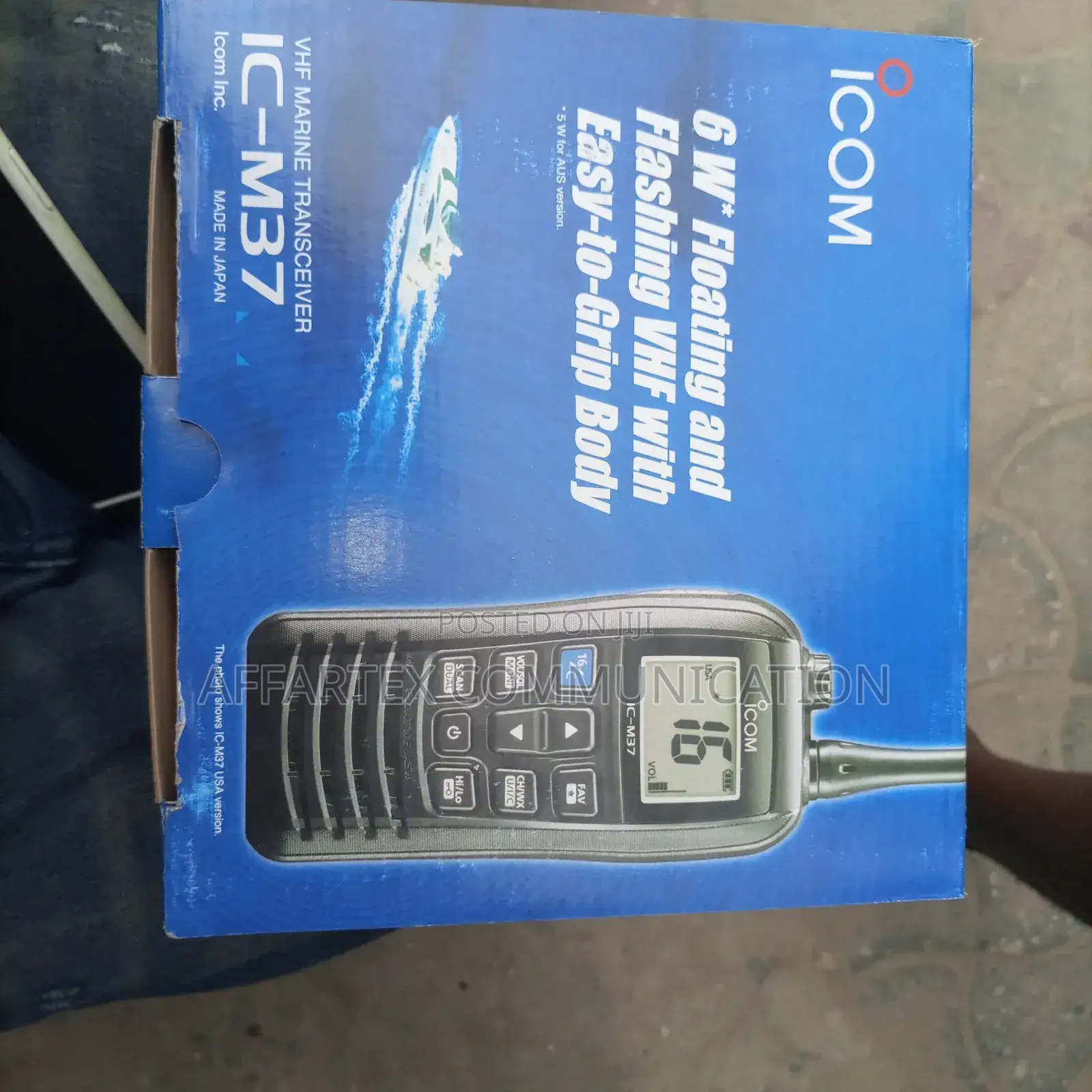 Icom Ic M37