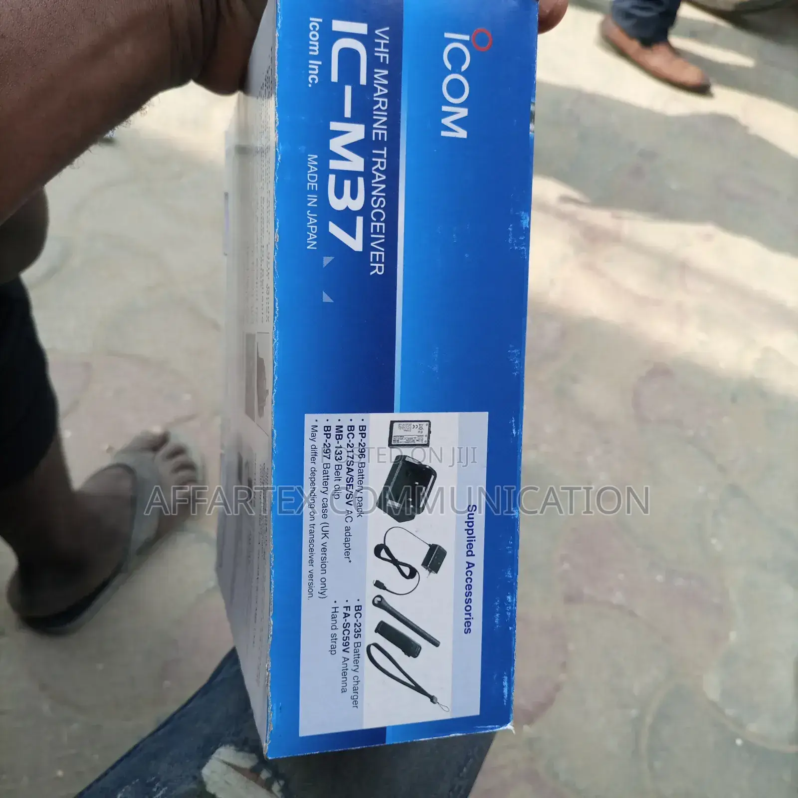 Icom Ic M37
