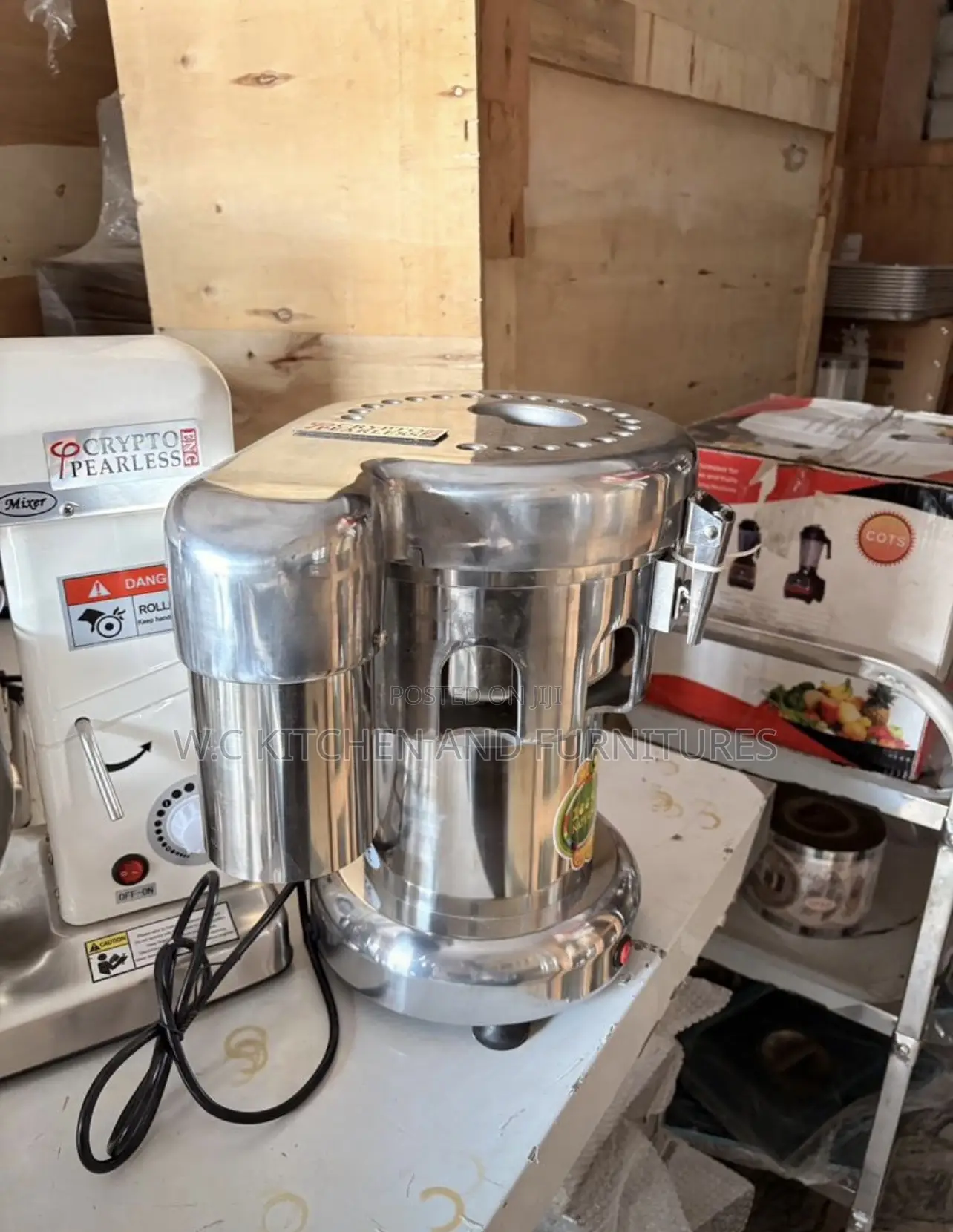 Industrial Juicer