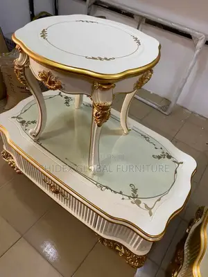 Wooden Royal Center Table and Stools