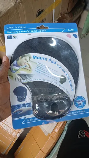 Mouse Pad With Wrist Support