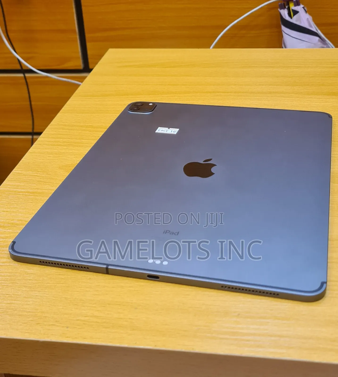 Apple iPad Pro 12.9 (2020) 256 GB Gray
