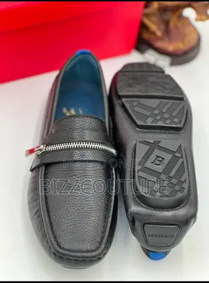 Original Burberry Driver's Available In Store