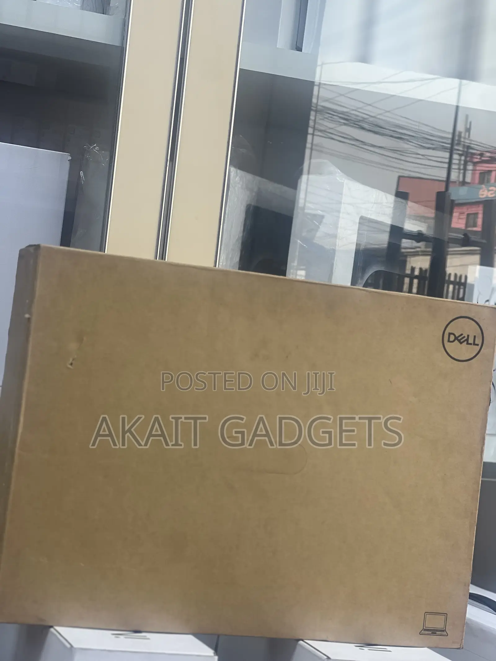 New Laptop Dell Precision 7750 32GB Intel Xeon SSD 512GB