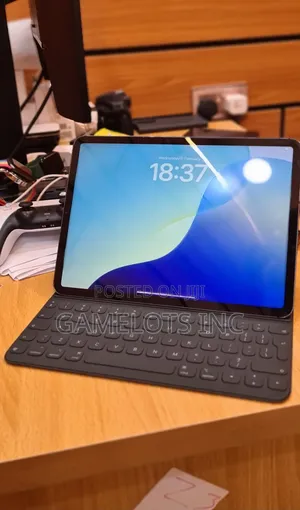 Apple iPad Pro 11 (2020) 128 GB Gray