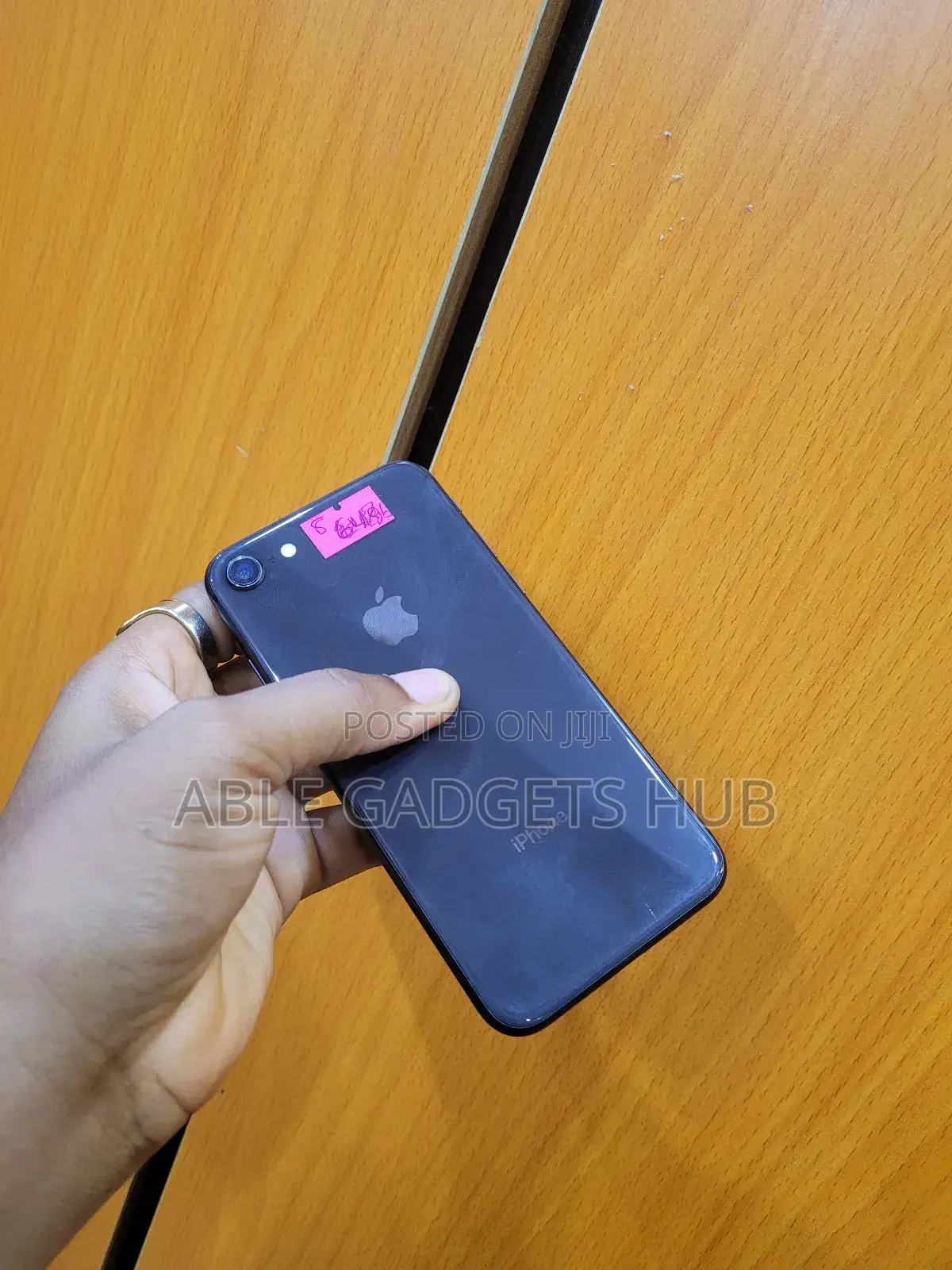 Apple iPhone 8 64 GB