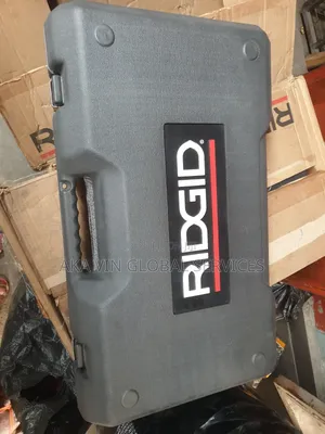 RIDGID Manual Pipe Threader
1/2"-2"