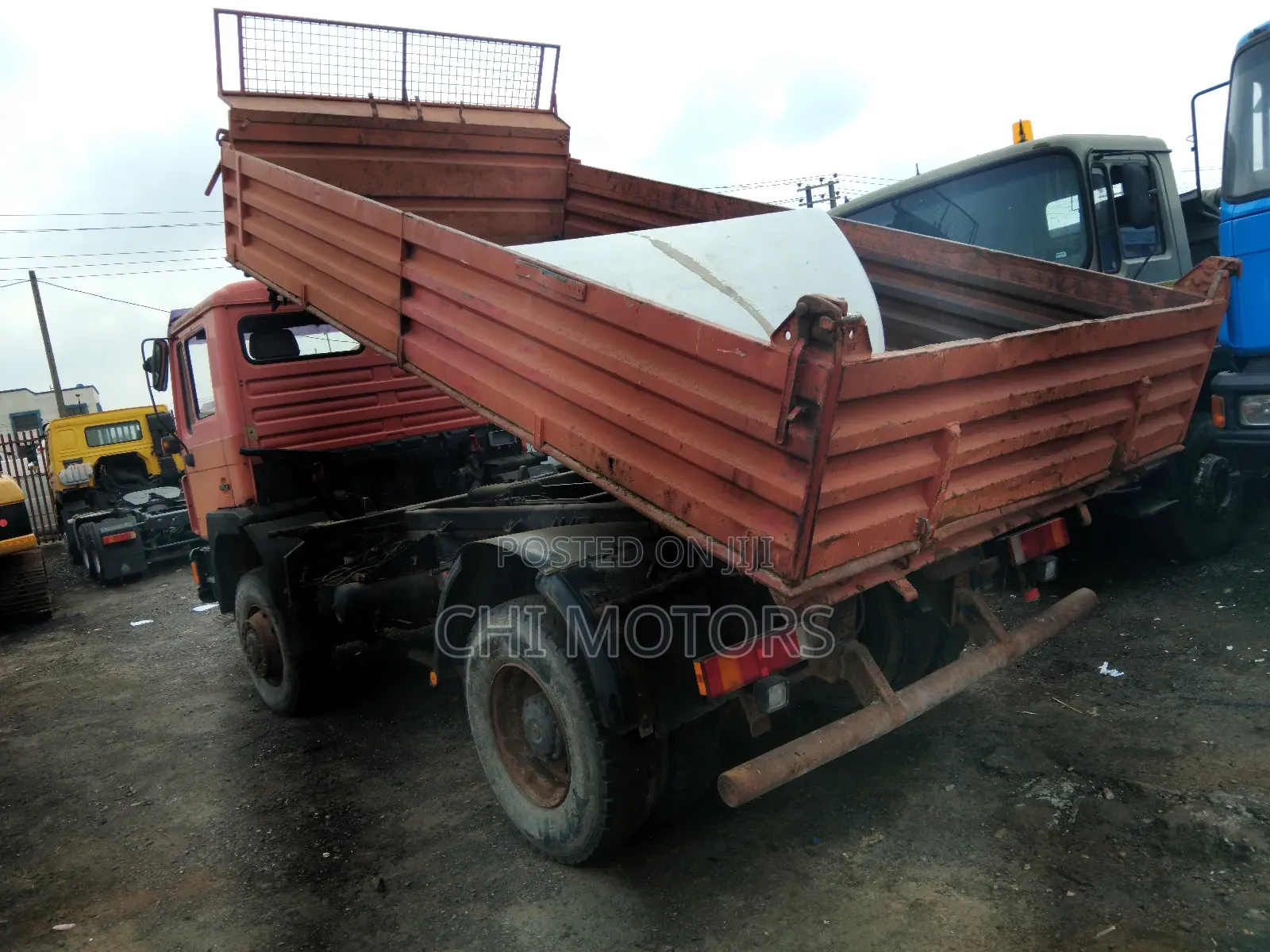 Manvolks Tipper 6tyres With Axillary