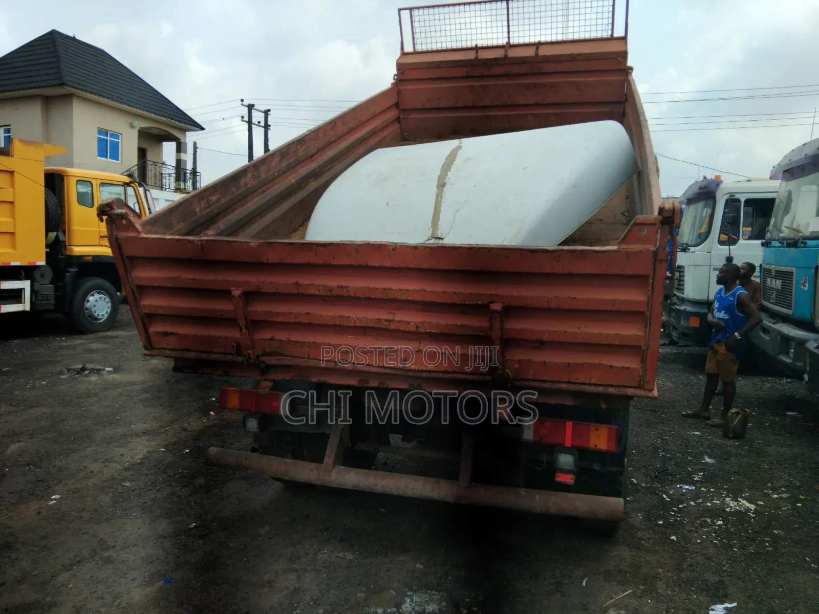Manvolks Tipper 6tyres With Axillary