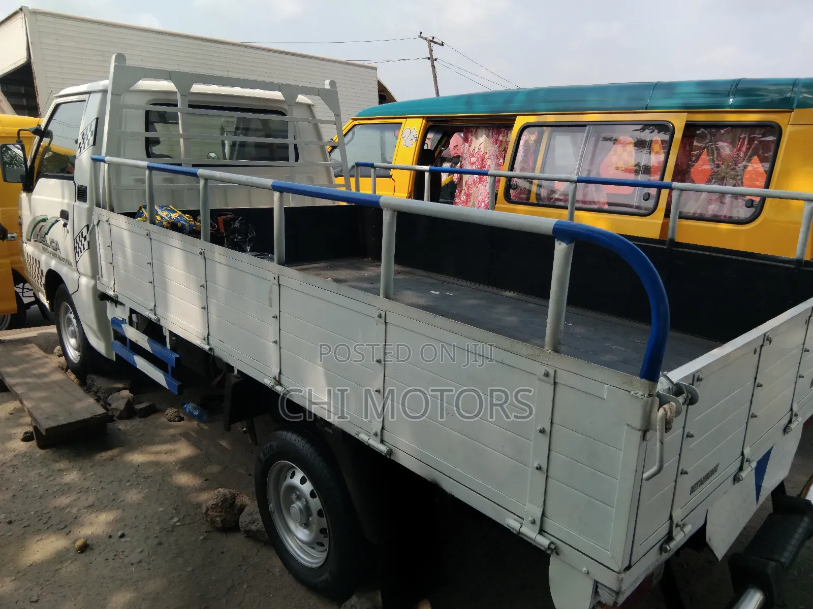 Mitsubishi Delica 2007 White