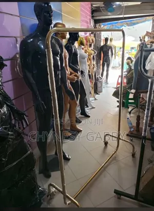 Gold Standing Hanger
