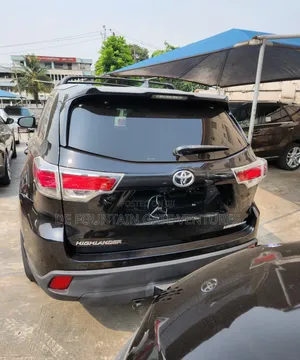 Toyota Highlander XLE 4dr SUV (3.5L 6cyl 6A) 2015 Black