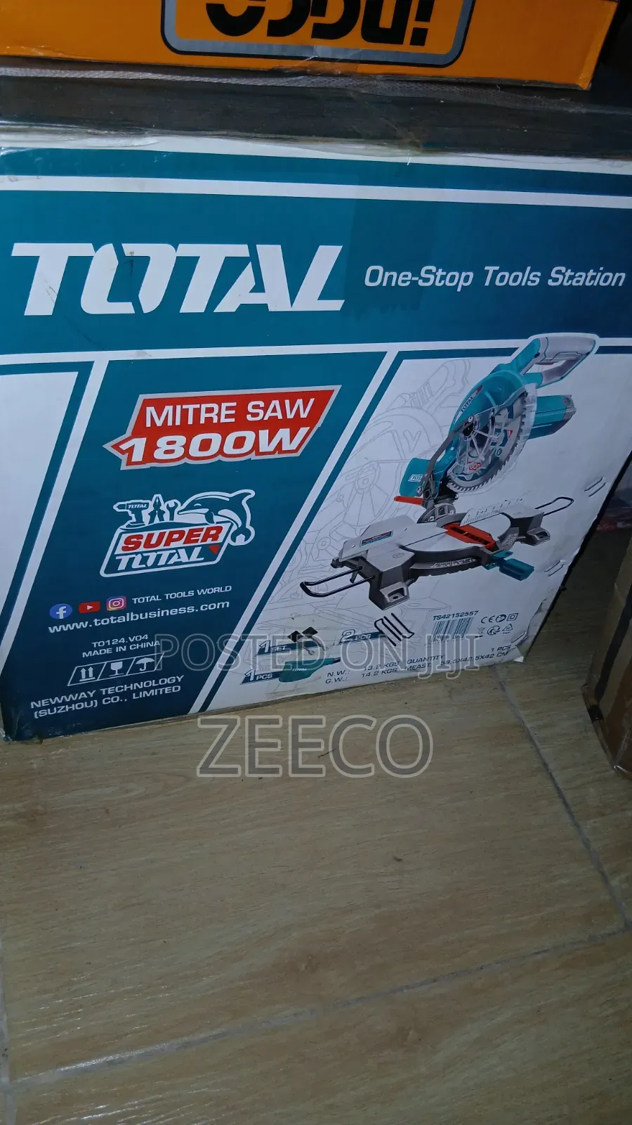 Total Mitre Saw 1800w