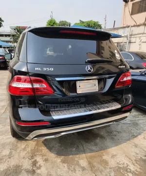 Mercedes-Benz M Class ML350 4MATIC 4dr SUV AWD (3.5L 6cyl 7A) 2014