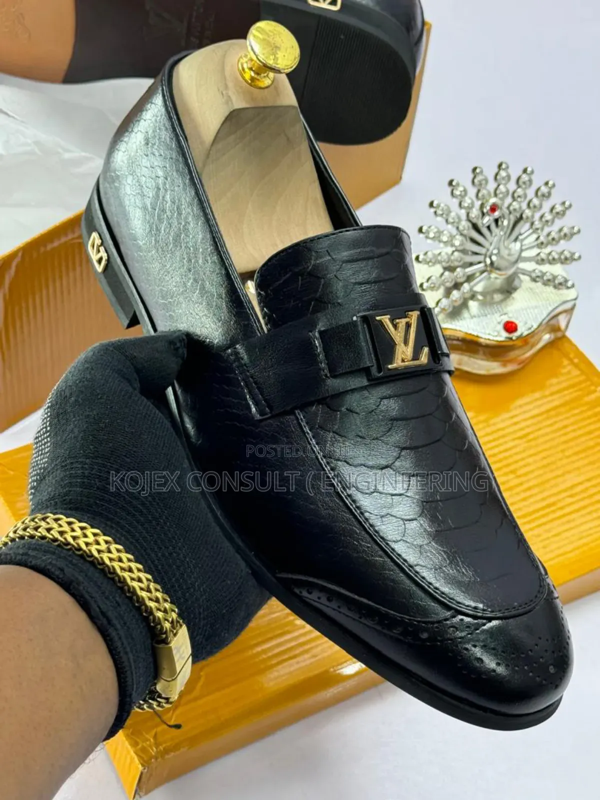 Louis Vuitton Flat Men Shoe Available