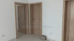 Stunning 3-Bedroom Flat